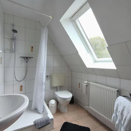 Appartement Naeve - Helle, Gemuetliche Auf Dem Lande Mit Zwei Schlafzimmern